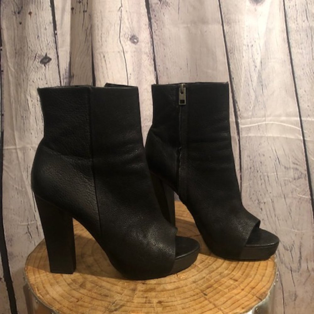 All Saints Manifest Pebbled Leather Peep Toe Bootie Size EU 41.